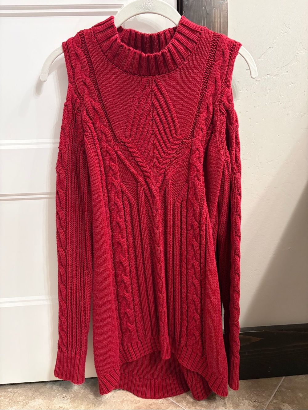 Jessica Simpson Red Cable-Knit Cold-Shoulder Turtleneck Sweater
